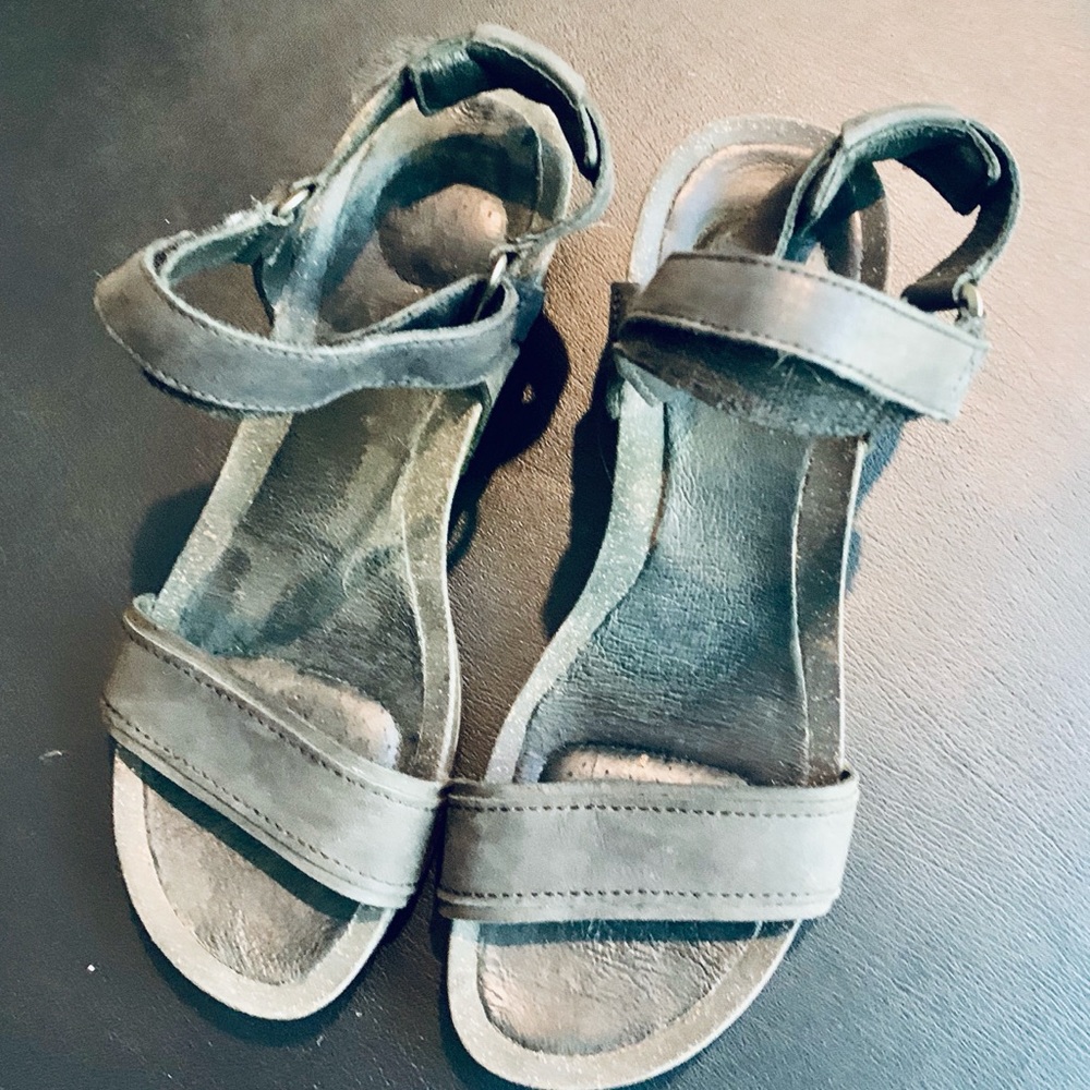 Teva Wedge Sandal Size 8